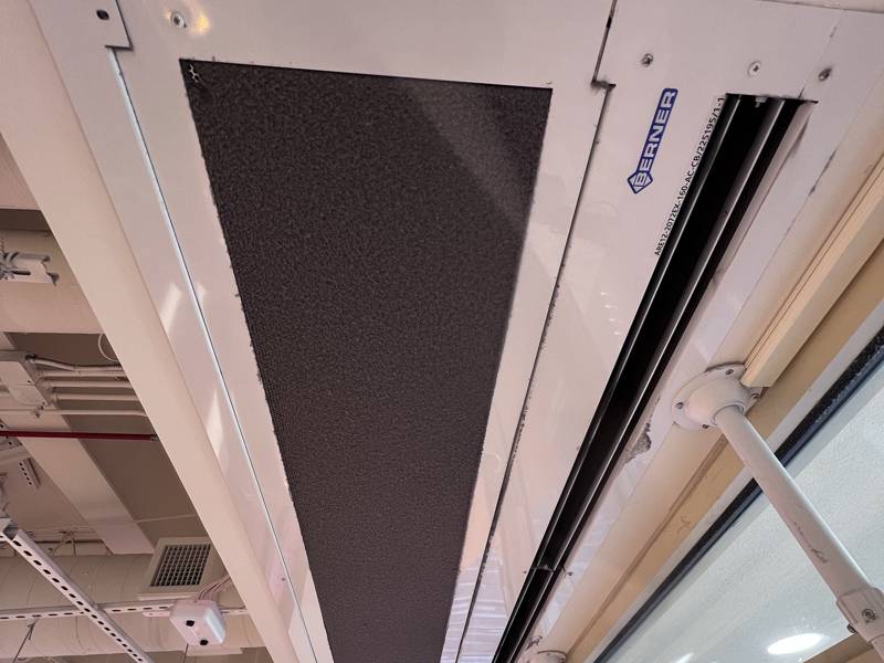Air curtain filter clogged with lint